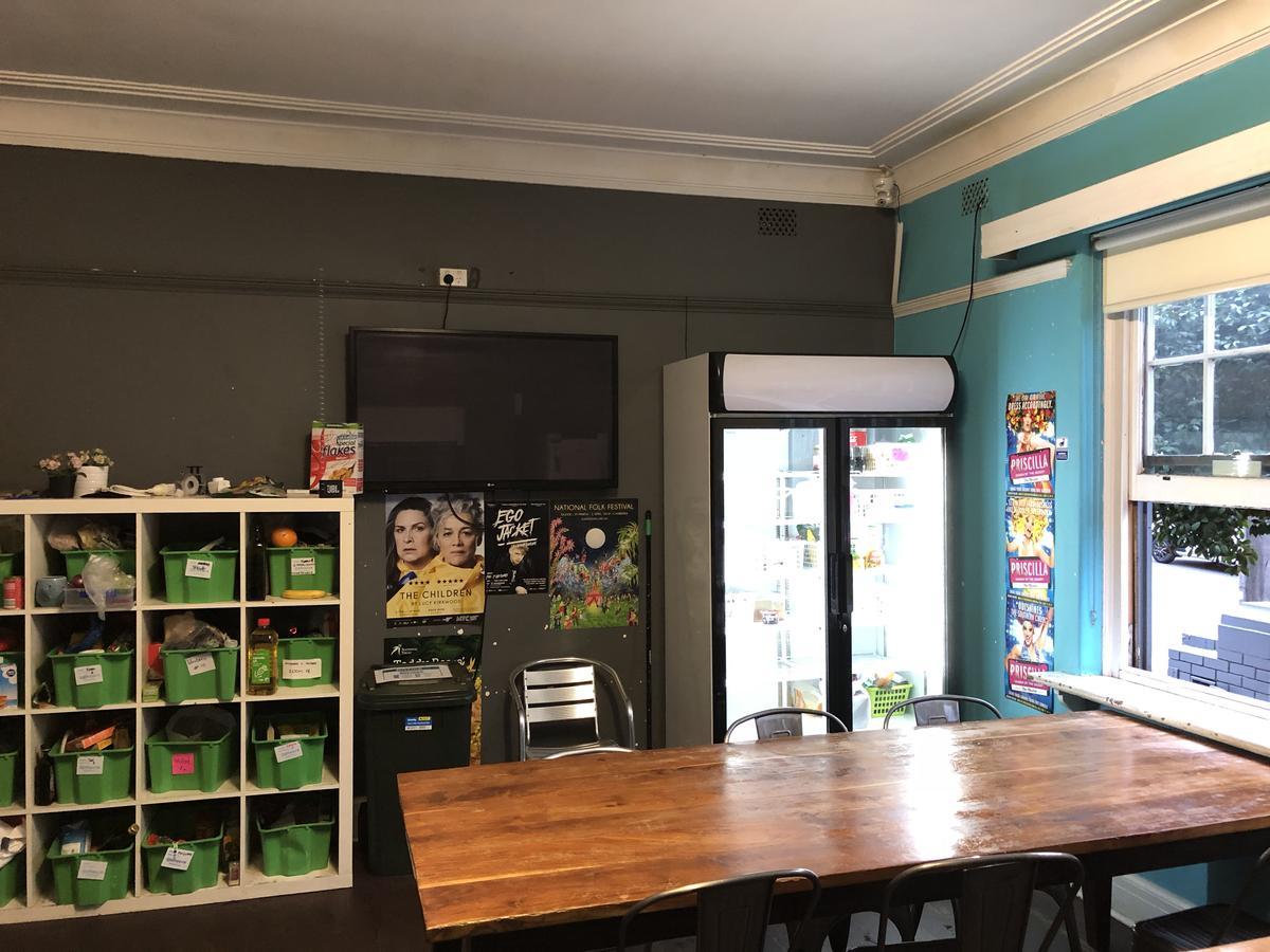 South Yarra Hostel Мельбурн Экстерьер фото