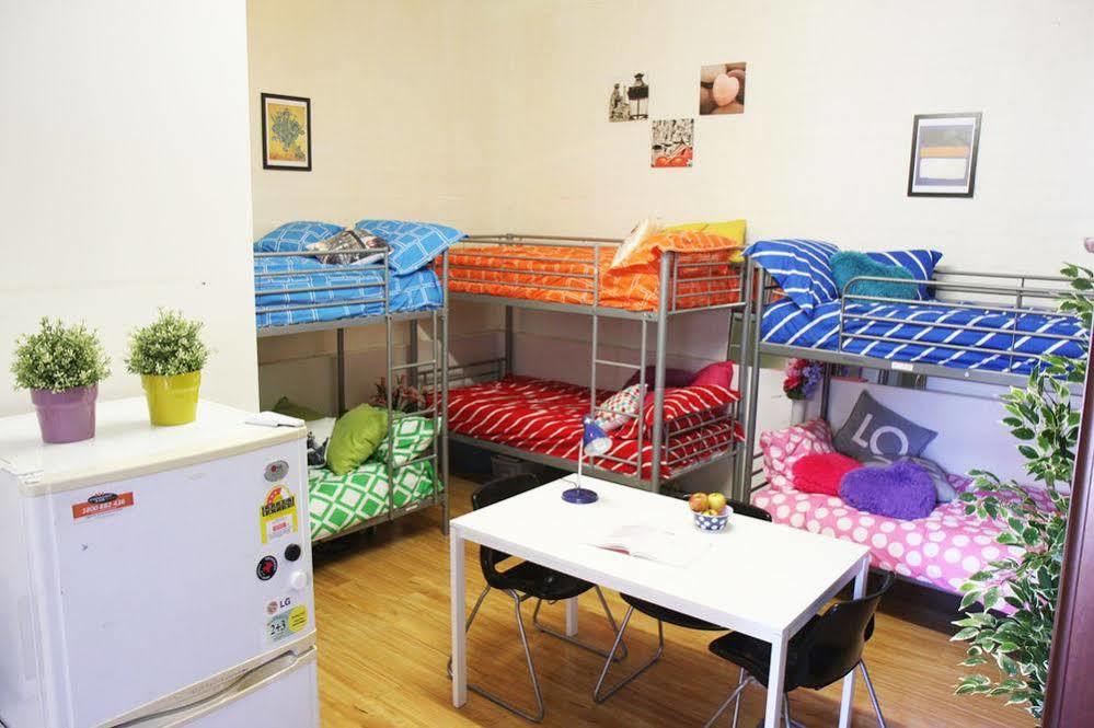 South Yarra Hostel Мельбурн Экстерьер фото